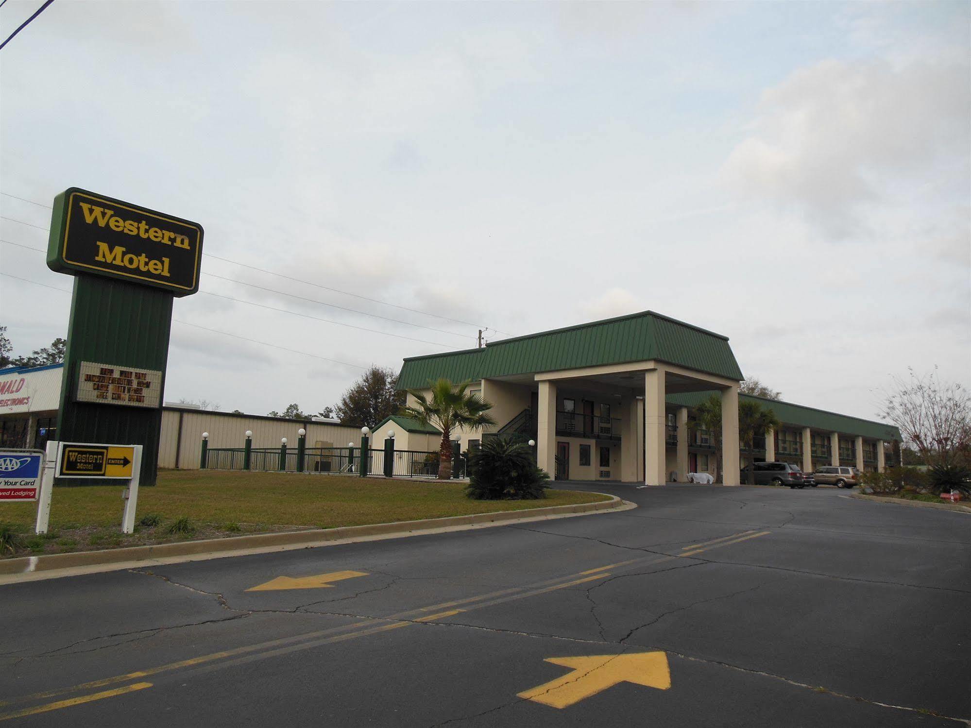 Western Motel Folkston Bagian luar foto